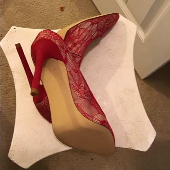 Lace Pumps - Picture 4 of 4